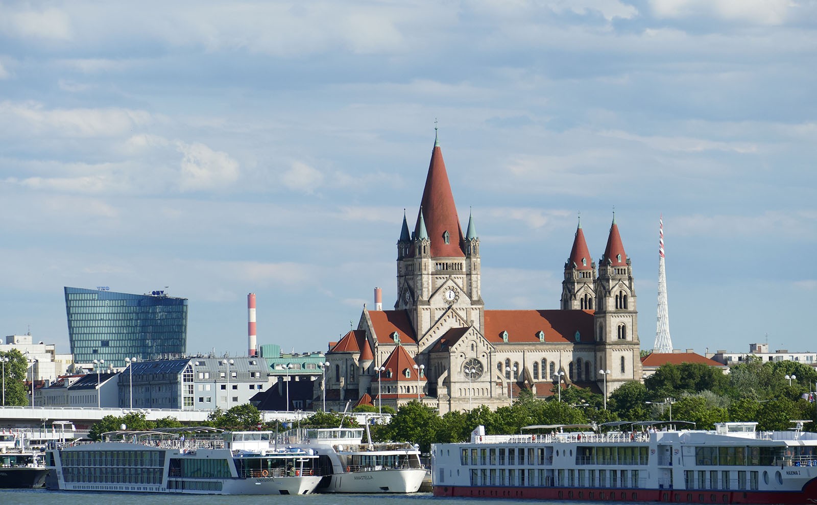 St. Francis of Assisi Church and the Mexikoplatz in Vienna.